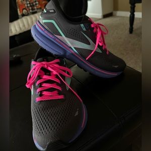 Brooks Ghost 15 sneakers
